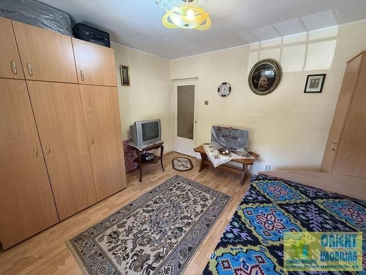 Garsonieră decomandată în Inel II
