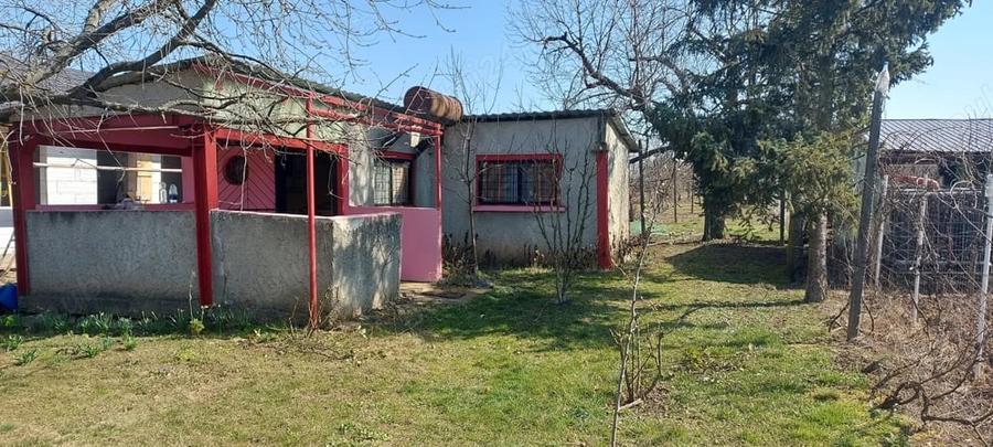 Teren de 1000 mp, în Central