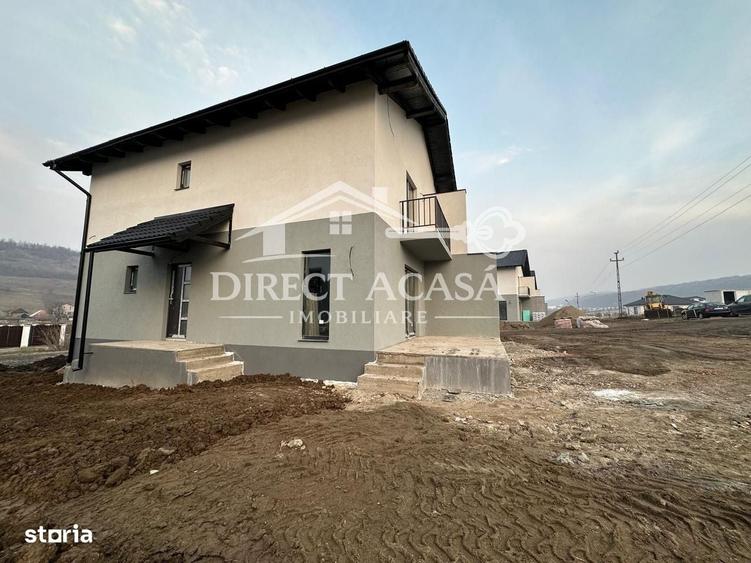 Casă cu 3 camere în Livezeni
