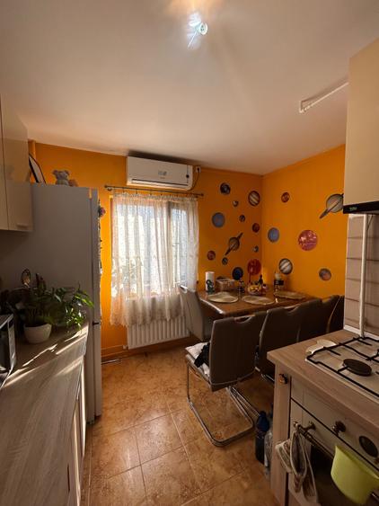 Inchiriez apartament decomandat cu 2 camere - 7