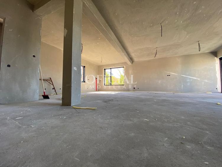 Duplex cu 4 camere cu Canalizare în Europa