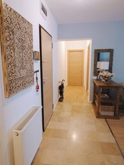 Apartament cu 3 camere decomandat, mobilat în Sisești