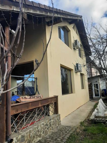 Casă cu 4 camere în Exterior Vest