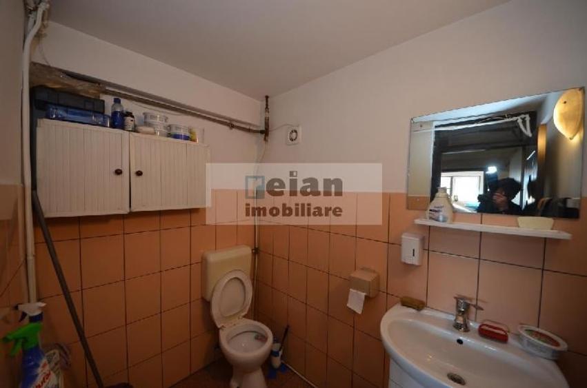 Casă cu 6 camere cu Canalizare în Aviației