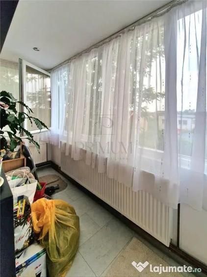 Apartament cu 4 camere decomandat în Steaua