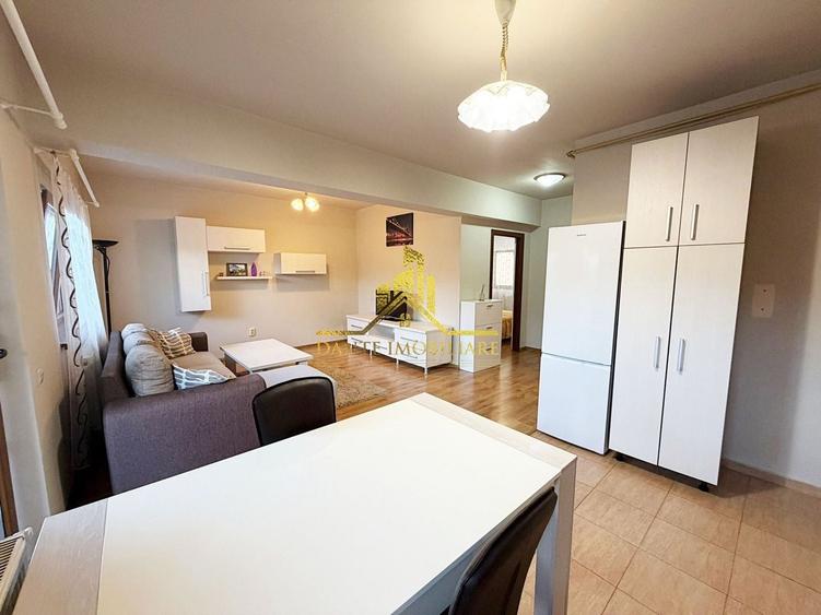Apartament cu 2 camere semidecomandat, mobilat în Calea Turzii