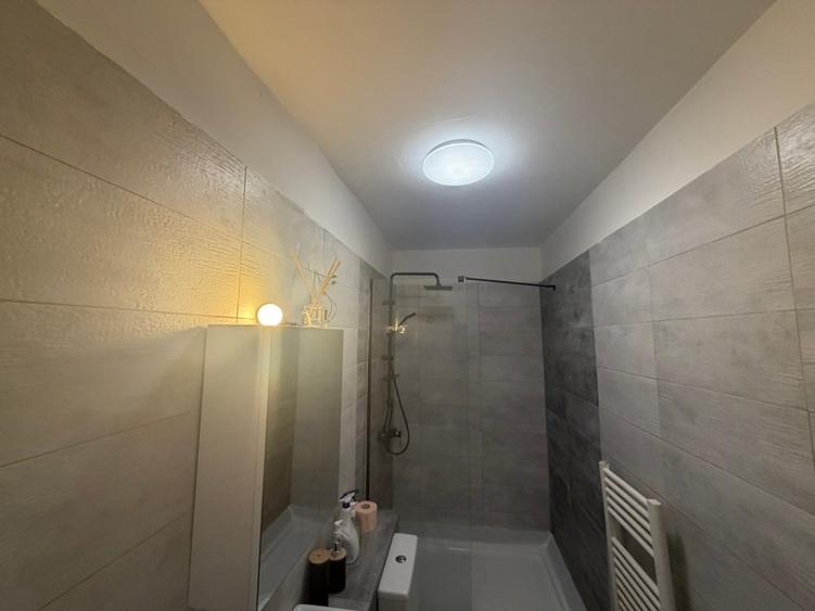 Apartament cu 2 camere decomandat în Ștrand