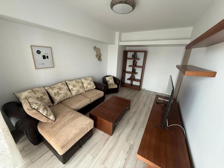Apartament cu 2 camere decomandat, mobilat în Politehnica