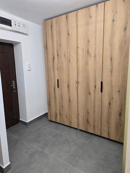 Garsonieră decomandată în Vitan Mall