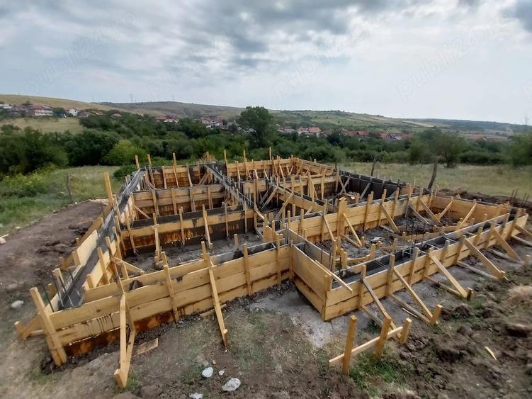 Teren de 1044 mp, în Breznița-Ocol