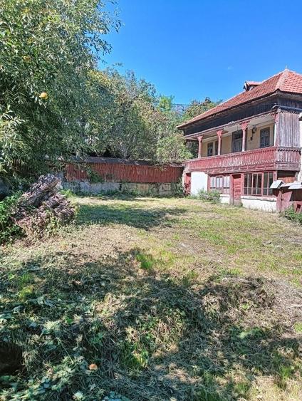 Casă cu 4 camere în Mățău