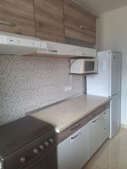 Apartament cu 2 camere decomandat în Exterior Vest