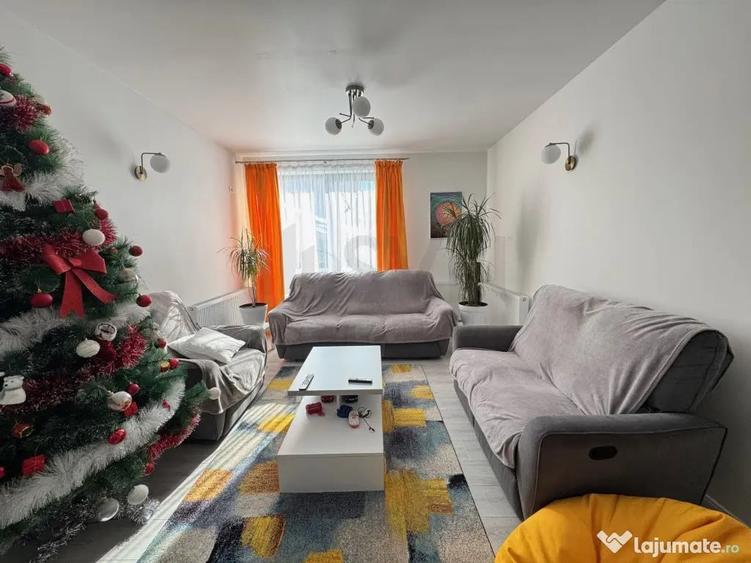 Casă cu 8 camere cu Canalizare în Titan