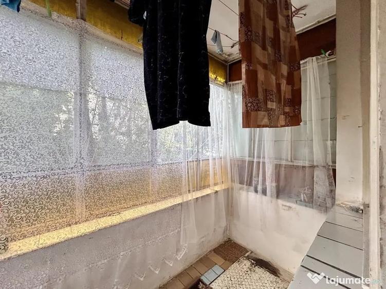 Apartament cu 2 camere decomandat în Vest