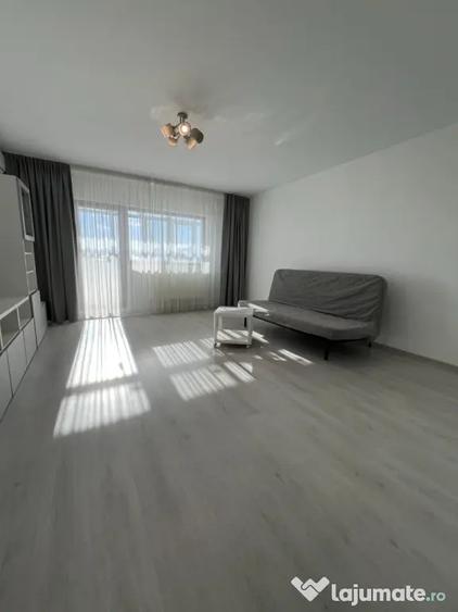 Apartament cu 3 camere decomandat în Pantelimon