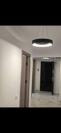 Apartament cu 3 camere decomandat în Titulescu