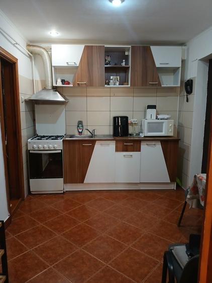 Apartament cu 2 camere decomandat în Jariștea