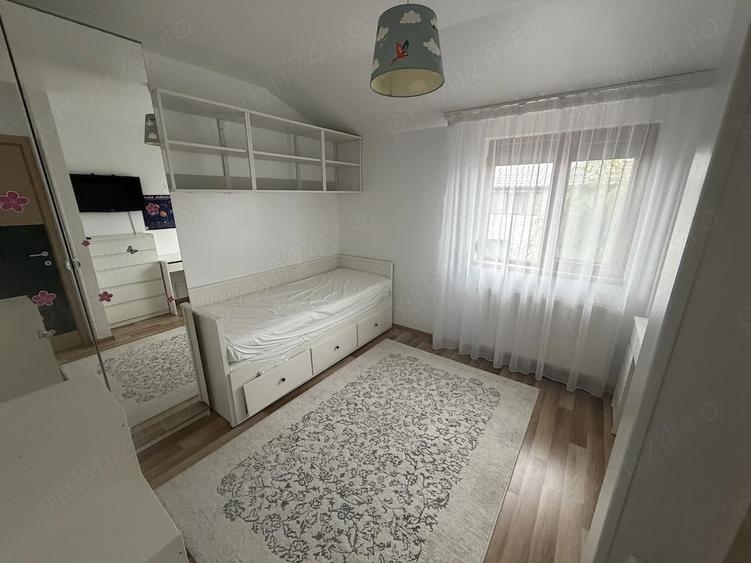 Casă cu Teren 100 Mp în 1 Decembrie