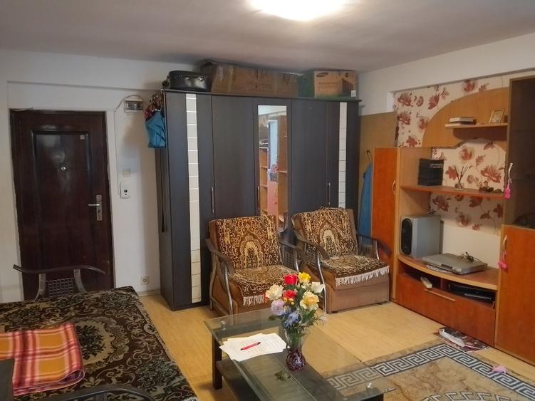 Garsonieră decomandată în Prelungirea Ghencea