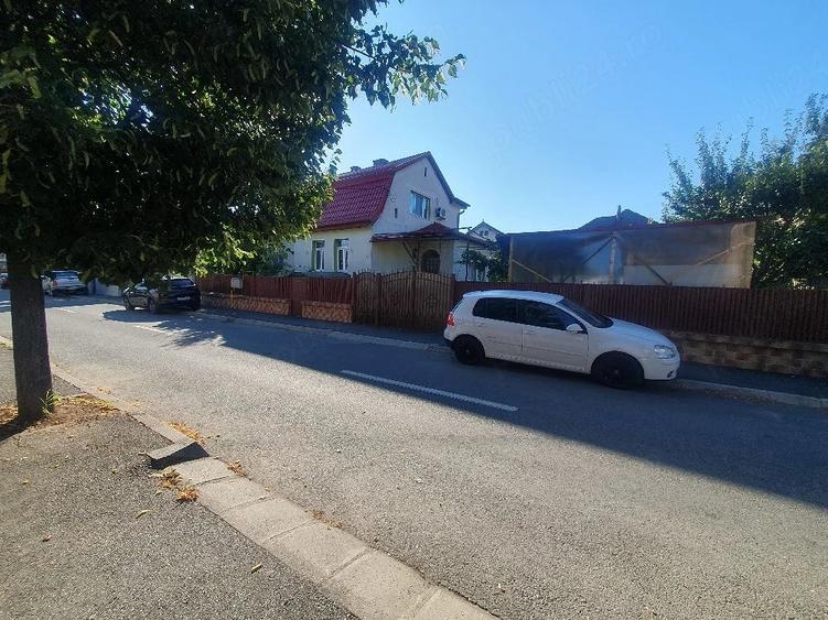 Casă cu 2 camere cu Teren 578 Mp în Central