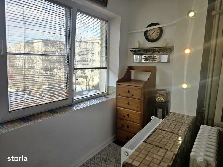 Apartament cu 2 camere decomandat, mobilat în Tei