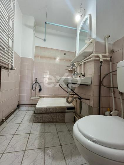 Apartament cu 2 camere decomandat, mobilat în Găești