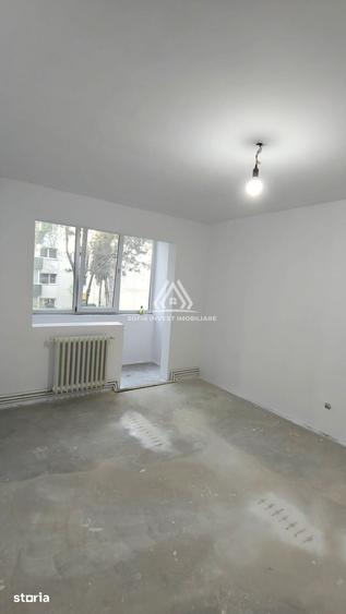 Apartament cu poten?ial excelent in Mana?tur, Aleea Peana - 5