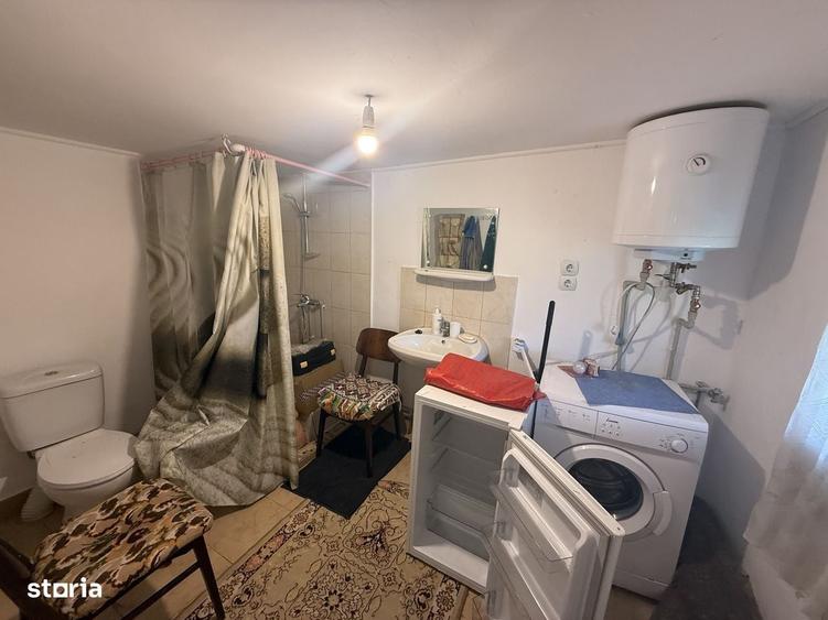 Casă cu 3 camere cu Teren 813 Mp în Adunați