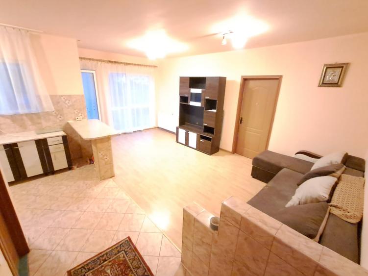 Apartament cu 2 camere semidecomandat în Florești