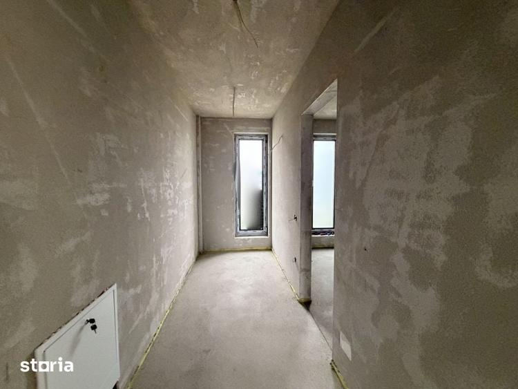 Casă cu 6 camere cu Teren 290 Mp în Gruia