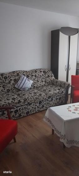 Apartament cu 2 camere decomandat în Tomești