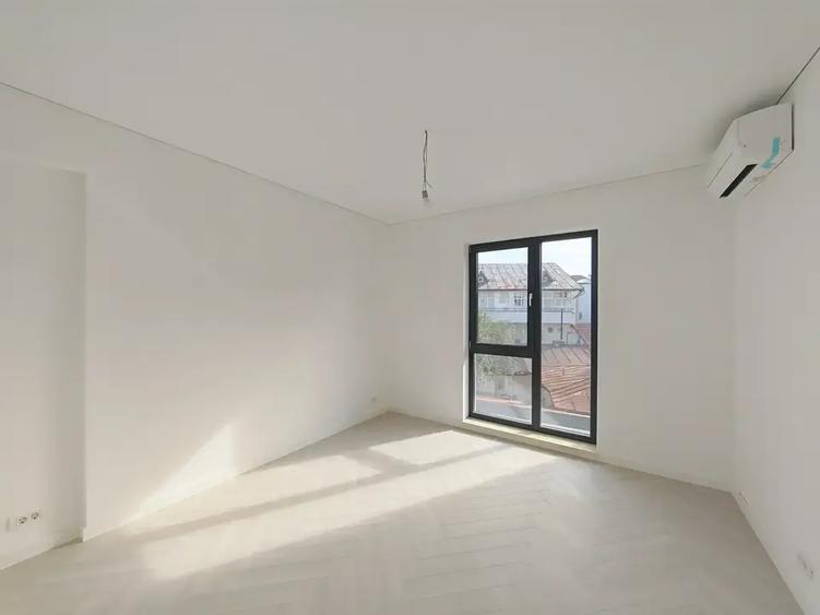 Apartament cu 2 camere decomandat în Eminescu