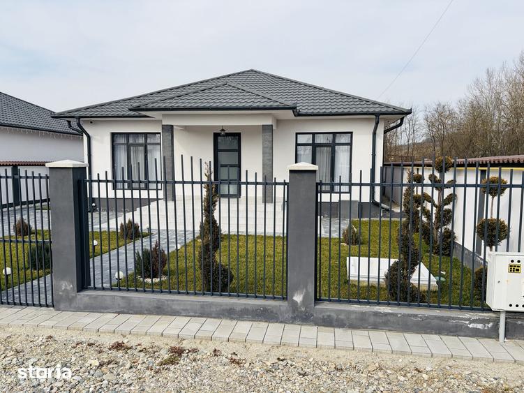 Casă cu 3 camere cu Teren 600 Mp în Central