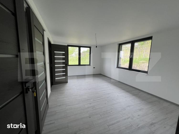 Casă cu 3 camere cu Teren 2600 Mp în Râciu