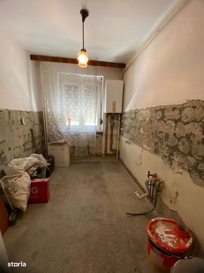 Garsonieră decomandată în Central