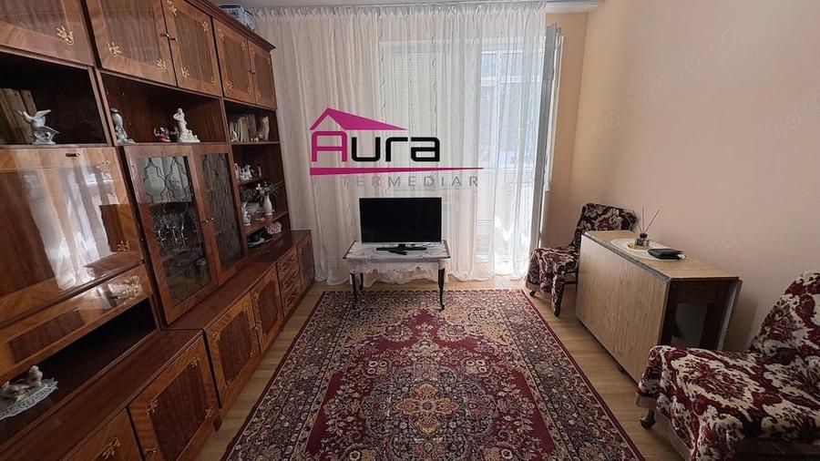 Inchiriez apartament 2 camere zona Str.Isaccei - 8