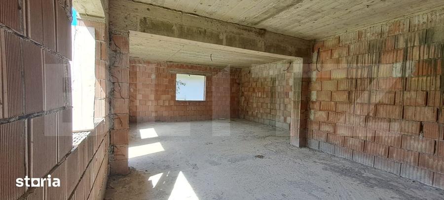 Casă cu 5 camere cu Teren 322 Mp în Central