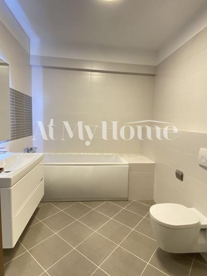 Apartament cu 4 camere decomandat în Kiseleff