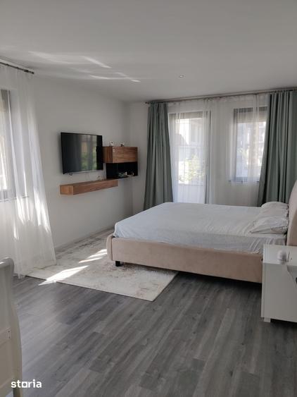 Casă cu 4 camere cu Teren 204 Mp în Vest