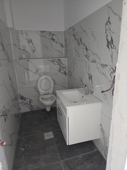 Spațiu comercial, de 89 mp, în Tuzla