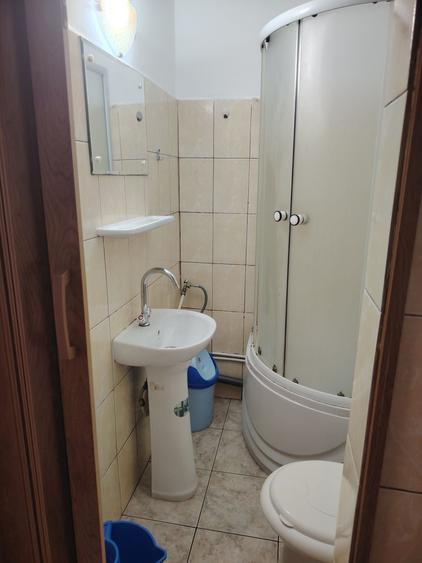 Pers fizica inchiriez camera camin - 7