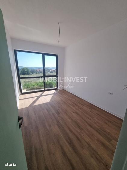 Casă cu 3 camere în Micești