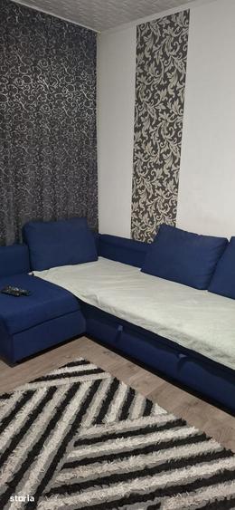 Apartament cu 2 camere semidecomandat în Craiovei