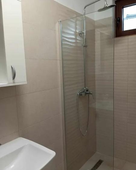 Apartament cu 3 camere decomandat, mobilat în Theodor Pallady