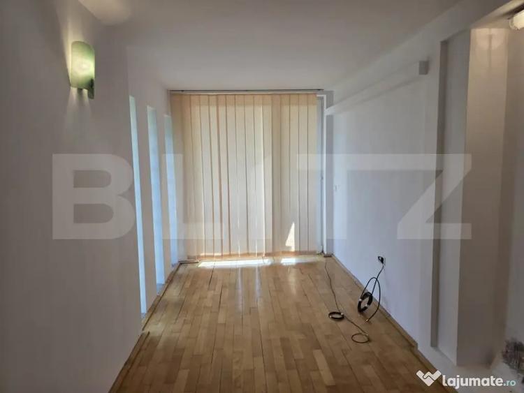 Casă cu 7 camere cu Teren 1535 Mp în Vetiș