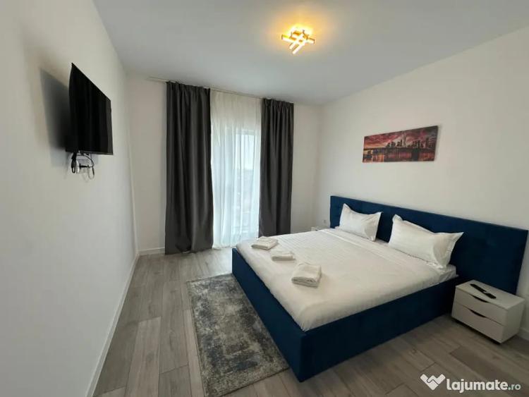 Apartament cu 3 camere decomandat în Rafinaria Vega