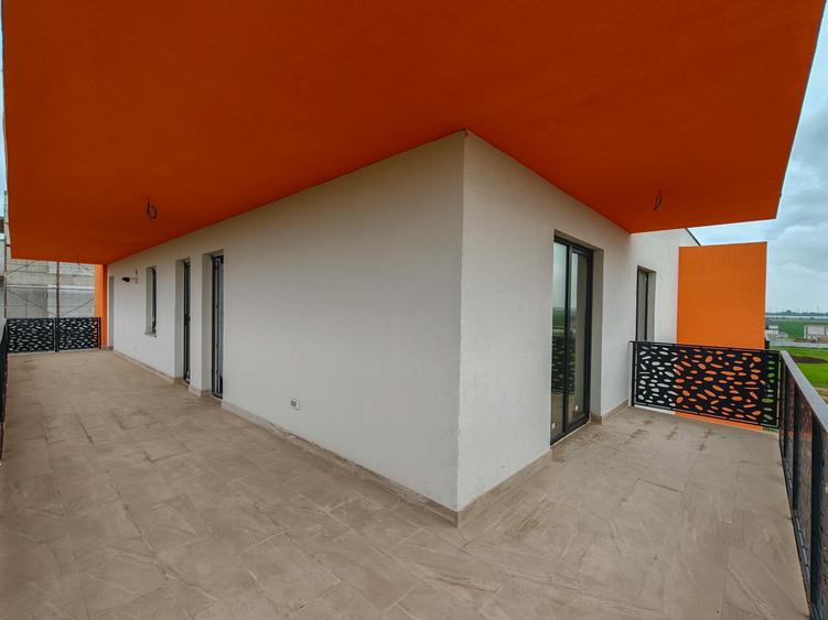 Apartament cu 3 camere decomandat în Dobroești