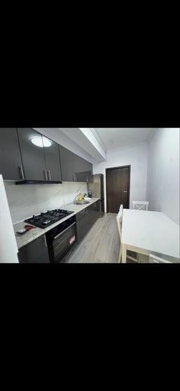 Apartament cu 2 camere decomandat în Palazu Mare