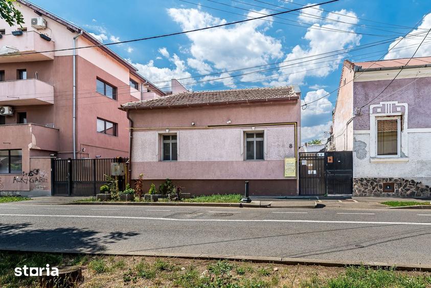Casă cu 3 camere cu Teren 136 Mp în Central