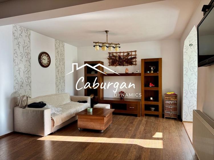 Apartament cu 3 camere semidecomandat, mobilat în Turnișor
